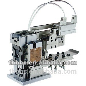 End feed precision manufacturing applicator/die/molds for terminal crimping machine